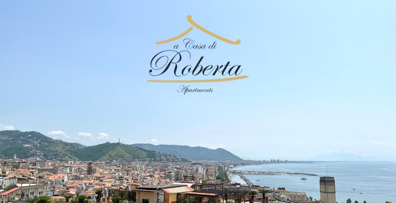 A Casa Di Roberta Apartment Salerno Luaran gambar