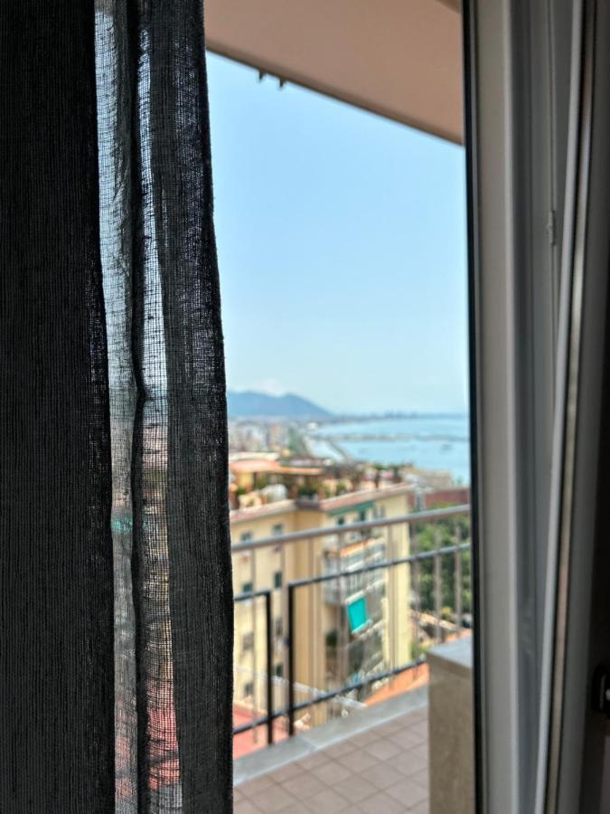 A Casa Di Roberta Apartment Salerno Luaran gambar