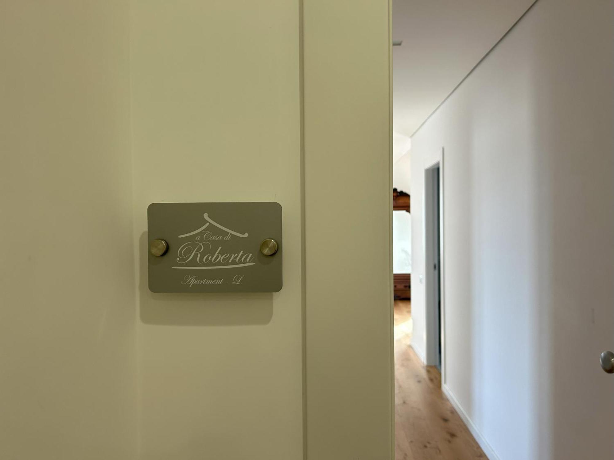 A Casa Di Roberta Apartment Salerno Luaran gambar