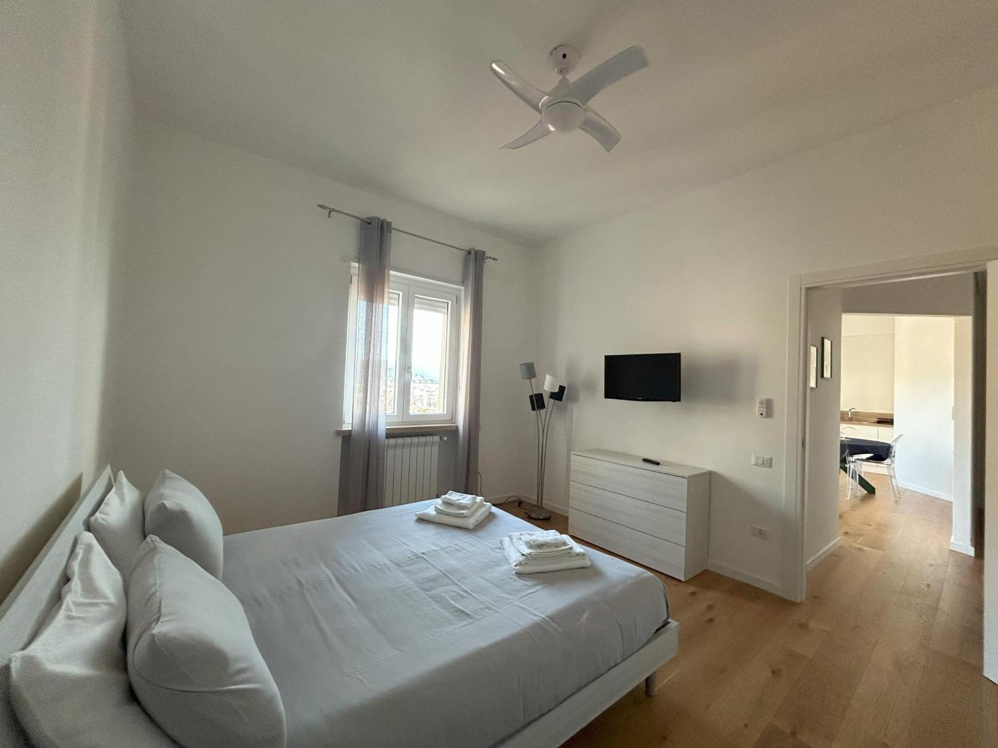A Casa Di Roberta Apartment Salerno Luaran gambar