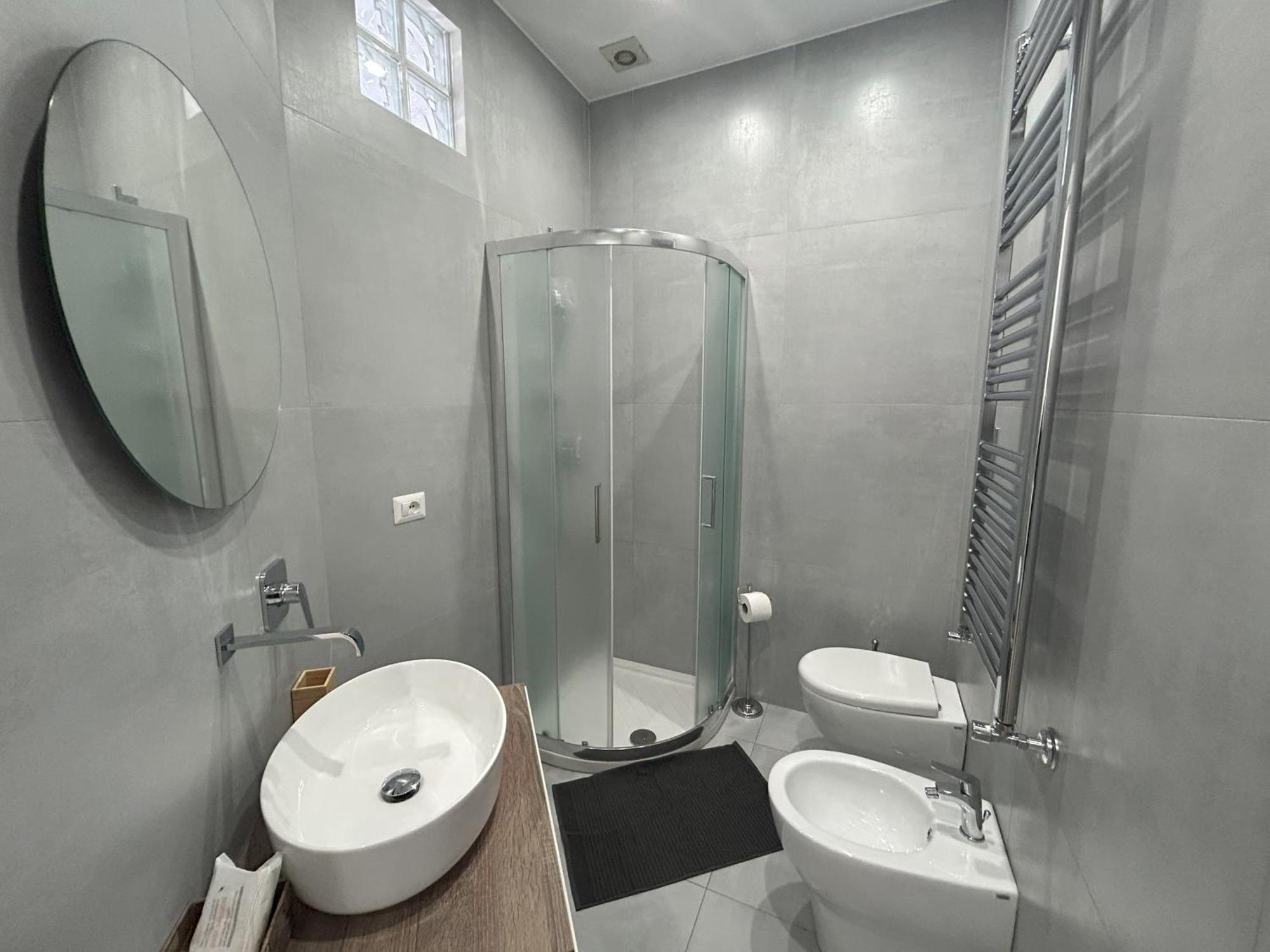 A Casa Di Roberta Apartment Salerno Luaran gambar