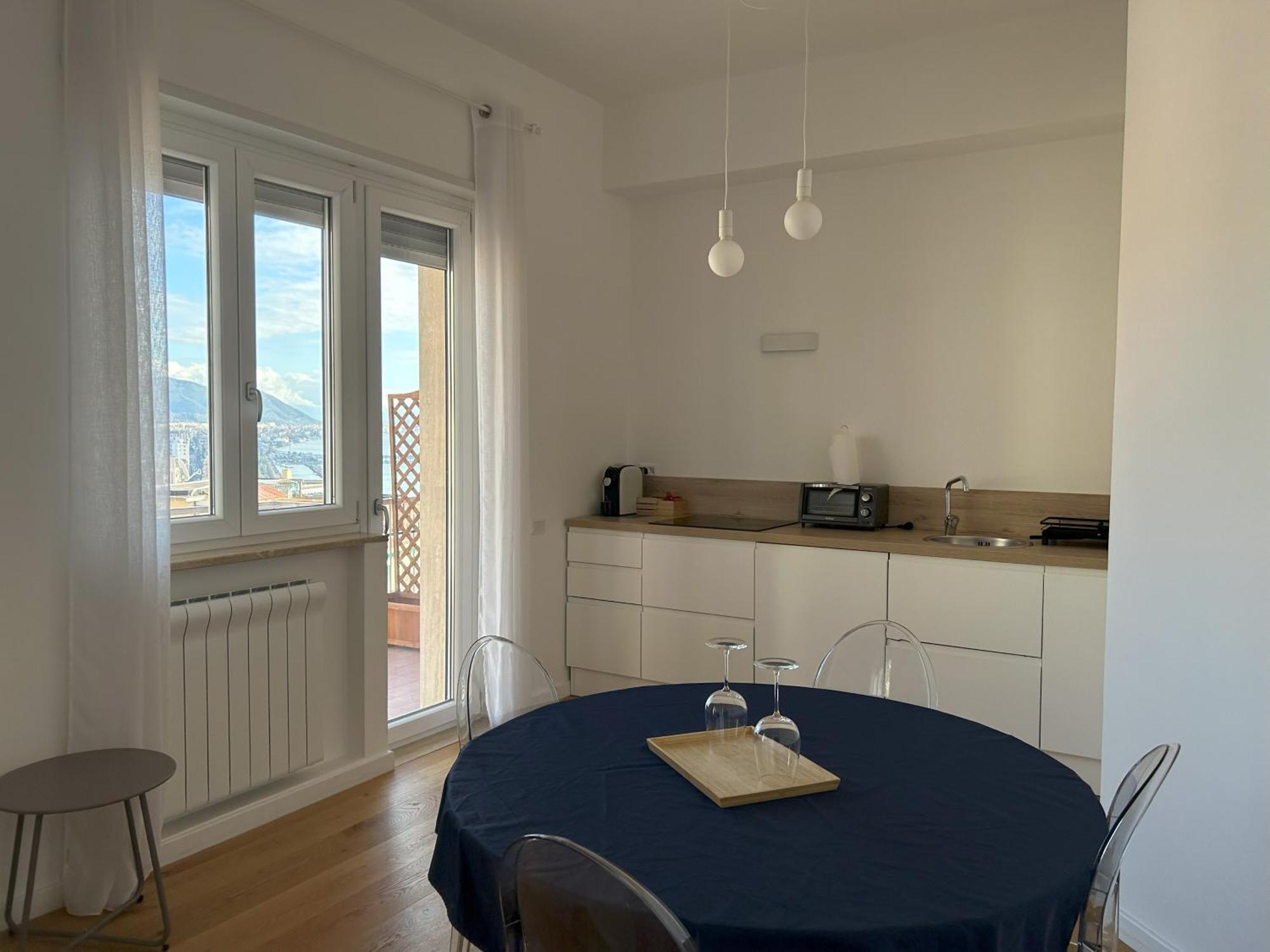 A Casa Di Roberta Apartment Salerno Luaran gambar